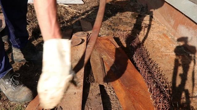 КЛАД НА УЧАСТКЕ 2! ДЕНЬГИ В ЗЕМЛЕ! 70 КИЛОГРАММ... смотреть онлайн