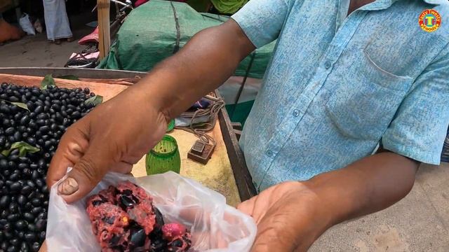 Street fruits Black plum Kalo jam vorta - Eat this wonder fruits Sugar plum fairy !! Masala kalo ja смотреть онлайн