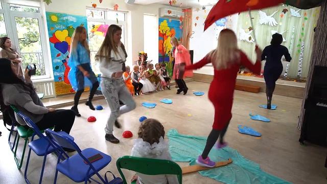 Праздник " Прогулка в осеннем лесу" (младшая группа) 26.10.2017г. смотреть онлайн