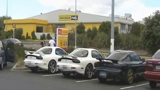 Mazda FD RX7's Parked off in Public RX-7 FD3S смотреть онлайн