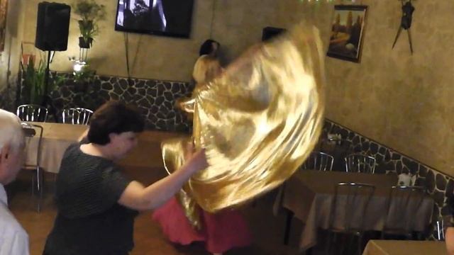 танец живота с крыльями.MTS смотреть онлайн