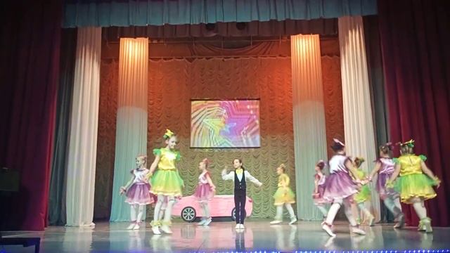 Выступление танцевальной студии "Этуаль" 19.11.2022 года смотреть онлайн