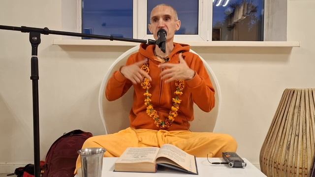 Е.М.Сарвагья прабху.ШБ 3.13.4.Слушать о святых.Явл. Дживы Госвами.26.09.23.Алматы Шри Вриндаван Дха смотреть онлайн