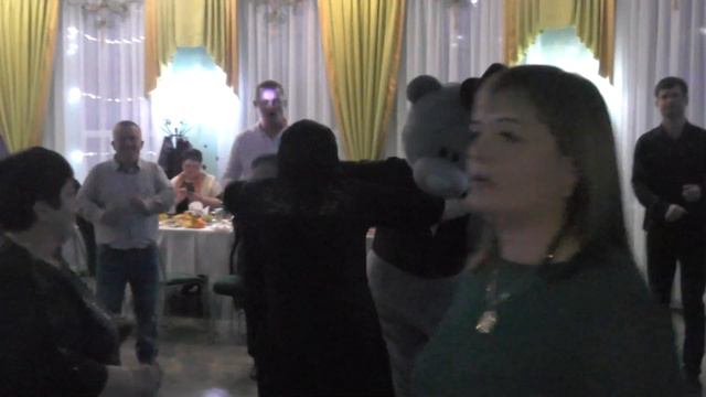 КАК ВЕДЬ НАМ НЕ ВЕСЕЛИТЬСЯ .МИШКА ТЕДДИ ПОЗДРАВЛЕНИЕ смотреть онлайн