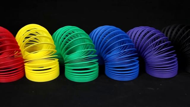 110 Original Plastic Slinky Slinky смотреть онлайн