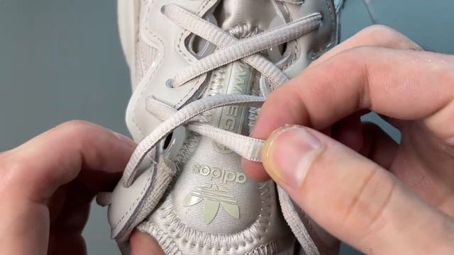 Все Ещё Актуальны? / Обзор кроссовок Adidas Ozweego смотреть онлайн