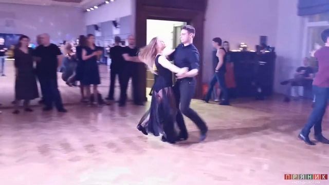 2021-01-03 Натали танцует Пиратский вальс ПИРАТКА!!!!))) смотреть онлайн