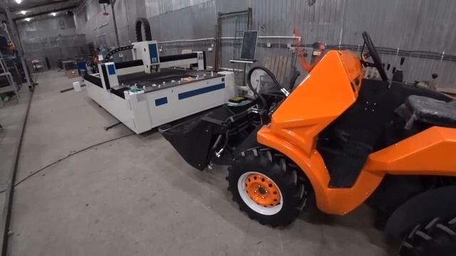 Мини погрузчик / мини трактор НАНУК. Обзор модели. Mini loader for home and garden. смотреть онлайн