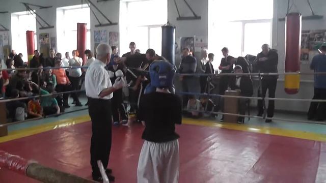 Чемпионат Харьковской области WTKA кикбоксинг лайт - Середа А. (тренер Науменко Е.В.) смотреть онлайн