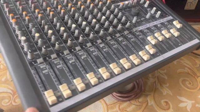 Mixer mackie cfx 12 Mkii hàng bãi Mỹ có sub out có effecfs và có cả Equalizer смотреть онлайн