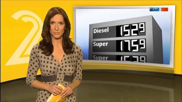 Juliane Hennig - 2012-03-16 - Dabei ab Zwei.mp4 смотреть онлайн
