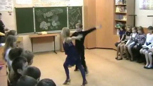 САМБА в 4-Б классе (8Марта 2010г.) смотреть онлайн