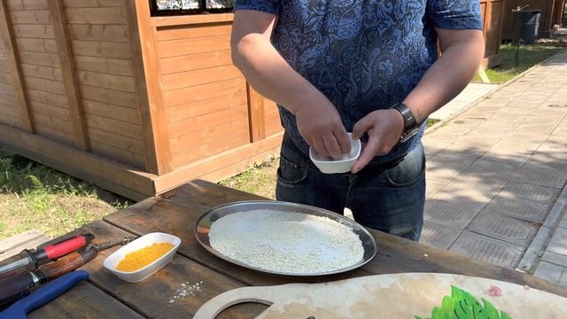 KFC НЕРВНО «КУРИТ» В СТОРОНКЕ ! НАСТОЯЩИЕ ДОМАШНИЕ НАГГЕТСЫ ИЗ КРУПНОЙ РЫБЫ #наггетсы #kfc #рецепт смотреть онлайн