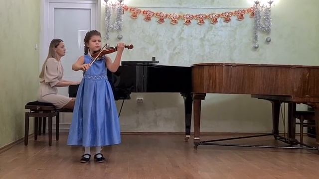 Савенко Кристина - Виктор Шутов Вариации на тему "В лесу родилась ёлочка". смотреть онлайн