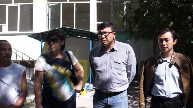 Демократия үйі или Посторонним вход воспрещен. Сюжет №195 смотреть онлайн