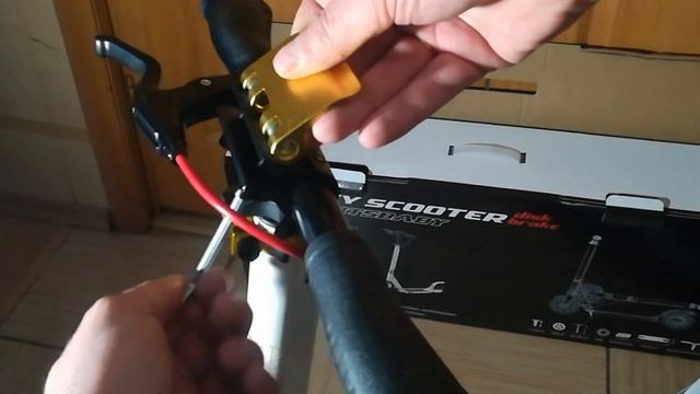 Собрать самокат City Scooter Sportsbaby Disk Brake (Сити скутер ). Шуршит заднее колесо. Решение. смотреть онлайн