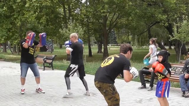 День молодежи 2018, Симферополь, кикбоксинг, работа на лапах 1 смотреть онлайн