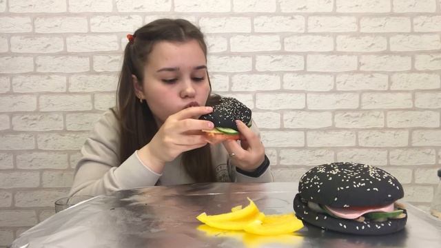 Не получили визу ?/Не полетим в Корею ? /MUKBANG/Гамбургеры ?/Гранатовый сок ?/Настроения нету ?