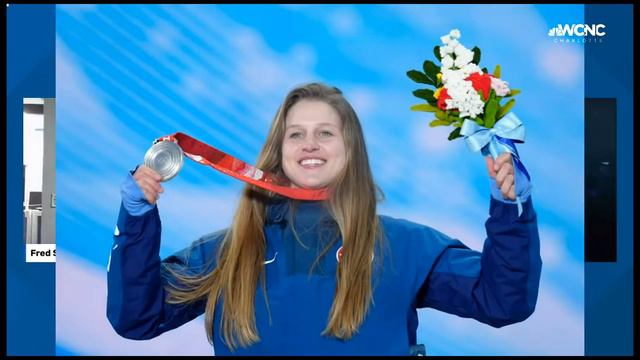 American Julia Marino scored the U.S. its first medal with epic Prada snowboard смотреть онлайн