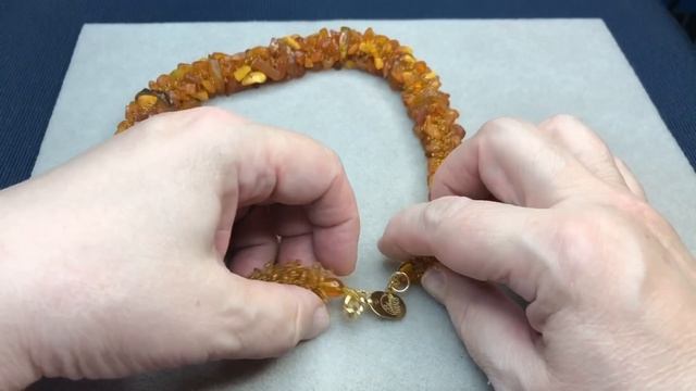 Колье и сотуар из ЯНТАРЯ. Переделка украшений для Натальи из Таганрога. Часть 5. смотреть онлайн