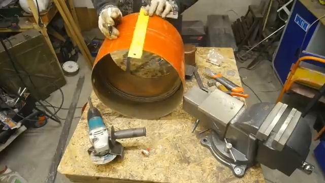 РЕАЛЬНО ПОЛЕЗНАЯ ИДЕЯ ИЗ БАЛЛОНА! ХИТРАЯ САМОДЕЛКА своими руками! смотреть онлайн