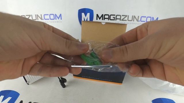 Распаковка MHD камеры видеонаблюдения Ultra Security IRW-M200 смотреть онлайн