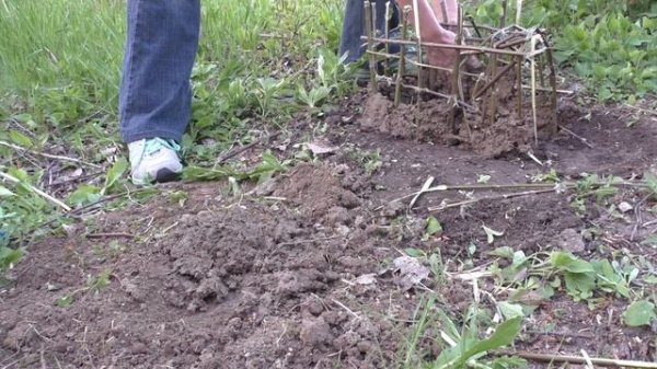 ? Primitive Outdoor Clay Stove DIY | Survival