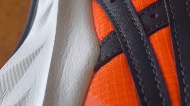 ASICS TARTHER BLAST - БЕГОВЫЕ КРОССОВКИ С ПОДОШВОЙ FlyteFoam Blast смотреть онлайн