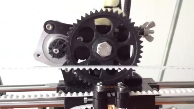 RepRap 3D Printer printing a Coaster for precision testing смотреть онлайн