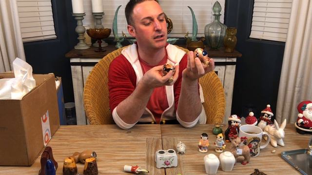 Vintage Hard Goods & Christmas Decor Estate Sale Finds & Part 1 of 80+ Salt And Pepper Unboxing/Hau смотреть онлайн