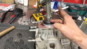 Highlander 55 14г.в. Отчёт. Ремонт раздатки\углового редуктора.