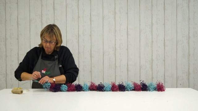 How to Make a Colourful Dyed Gypsophila Garland for Wedding or Event - Wholesale Flowers and Academ смотреть онлайн