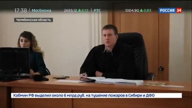 "Ударила ножом защищаясь ." смотреть онлайн
