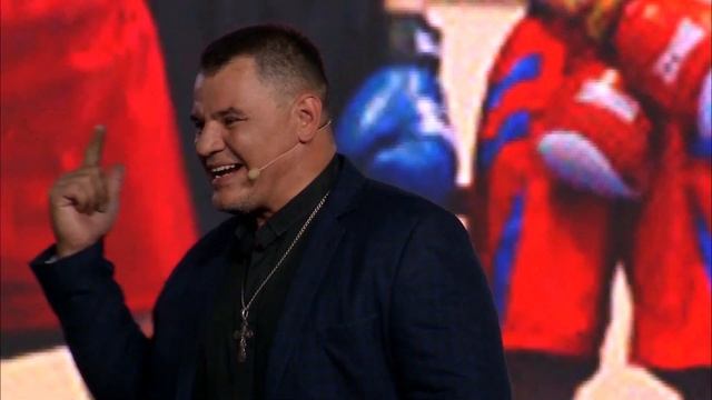 Велосипедом навколо світу заради дітей | Геннадій Мохненко | TEDxKyiv смотреть онлайн