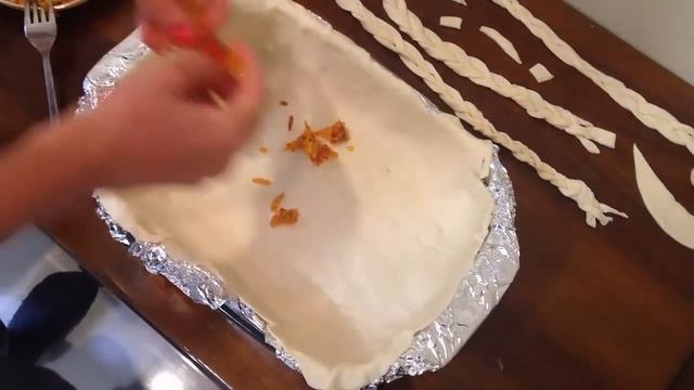 Бабушкин_пирог_с_мясом_и_грибами._Курник.mp4 смотреть онлайн