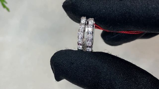 Серьги с бриллиантами *23930-200* смотреть онлайн