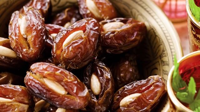 90% любителей ФИНИКОВ даже не подозревают, что ФИНИКИ могут ВЫЗВАТЬ НЕОБРАТИМЫЕ процессы в организм смотреть онлайн