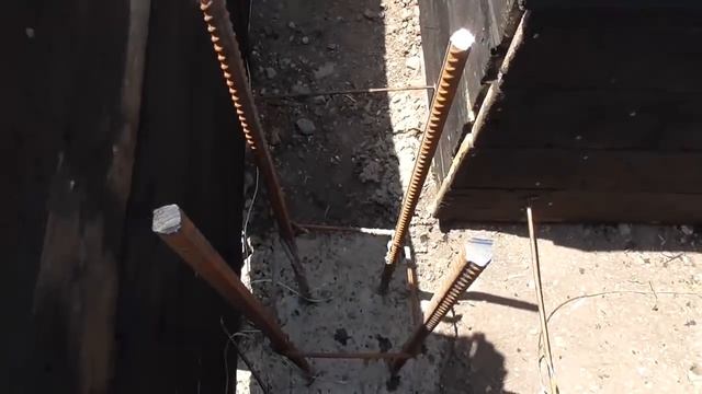 Здоровенный цоколь - метр перепада смотреть онлайн