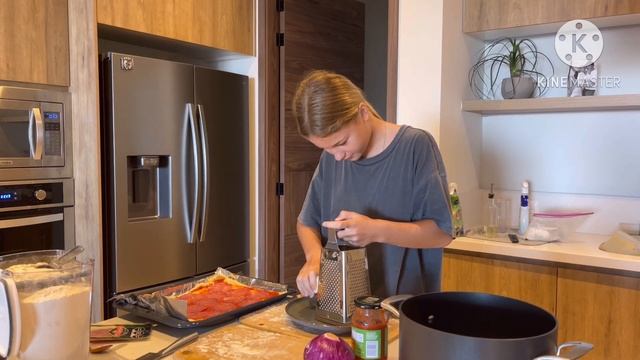 УЧУ ВНУКОВ ГОТОВИТЬ. ГОТОВИМ АМЕРИКАНСКИЕ БЛЮДА. КОГДА ЛЕНА БЫЛА В ДЕПРЕССИИ.ГОВОРИМ О МАМЕ ЛЕНЕ смотреть онлайн