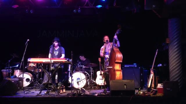 Giant Flying Turtles - Asleep In The Sun @ JAMMIN JAVA смотреть онлайн