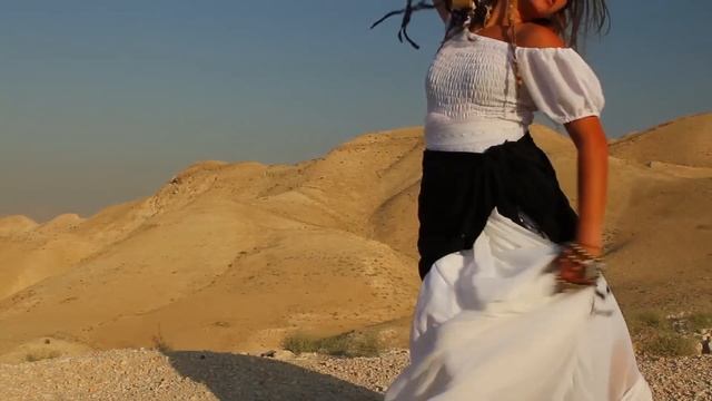 Little Jerusalem: Dance Of The Mahanaim    מחולת המחנים