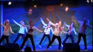 Танцевальный коллектив "Модерн"-танец "Пусть всегда будет солнце".