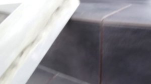 Облицовка плиткой крыльца. Бетонные ступени полукругом. Облицовка крыльца клинкерной плиткой.