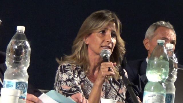 La Dott.essa Lucia Aielli al convegno di Sperlonga смотреть онлайн