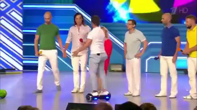 Галустян на гироскутере