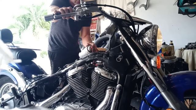 2003 Suzuki VL800 - Ignition start test смотреть онлайн