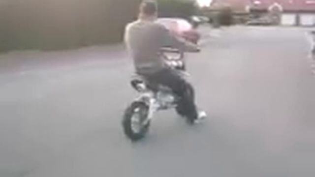 Début En YCF 125 R START