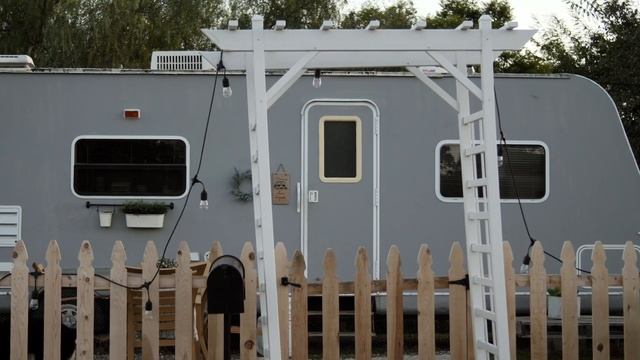 Most Affordable Cine Lens for 4/3 Cameras | Meike 25mm смотреть онлайн