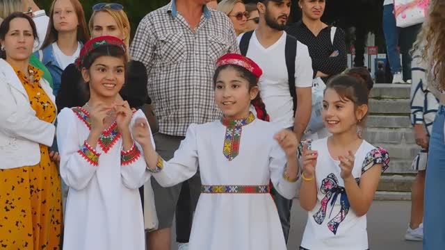 Фестиваль «Хороводы России — Хоровод Дружбы культур СНГ» на ВДНХ (15.08.2023) смотреть онлайн