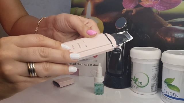 Эксперемент. Ультразвуковой аппарат чистки лица с лопаточкой для внедрения сывороток и лечения смотреть онлайн